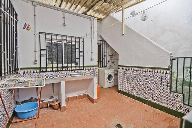 Encantador Adosado en Motril con Amplia Terraza — 11