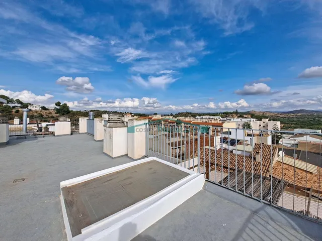 PISO DE 3 habitaciones CON TERRAZA, PISCINA Y GARAJE EN VILAMARXANT — 32