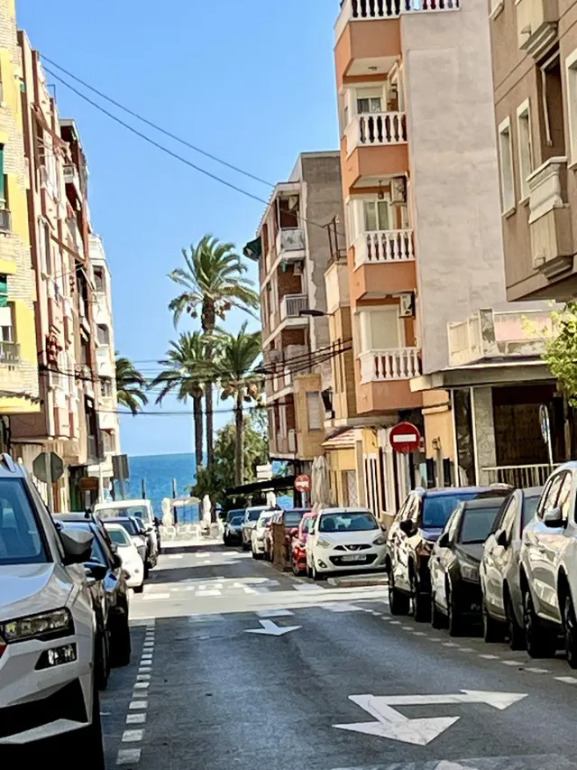 Apartamento de 3 dormitorios y 2 baños a 200 metros de Playa del Cura — 2