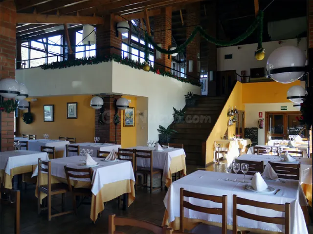 Hotel en 7000 m2 de parcela - foto 3