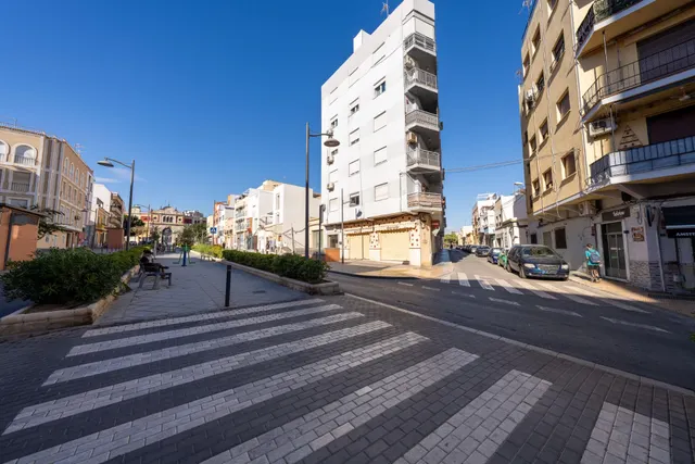 Casa con encanto, cochera y terraza privada en calle Acosta — 30