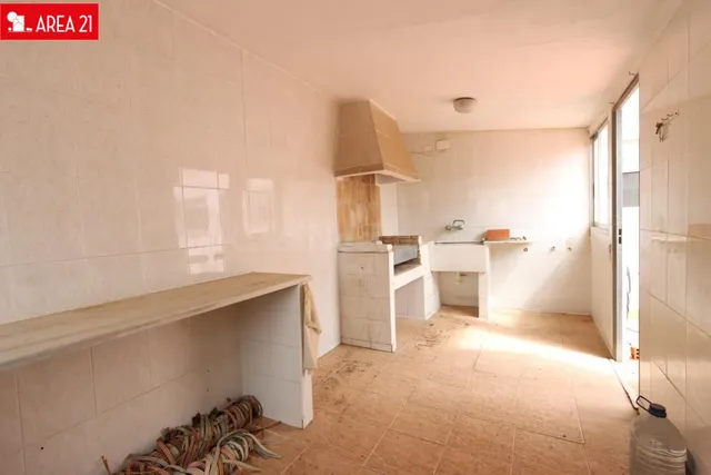 EDIFICIO EN VENTA EN LA POBLA DE VALLBONA, PARA ENTRAR A VIV - foto 4