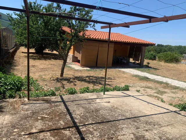 Casa rústica con terreno de 2.000 m2 en Hervás — 16