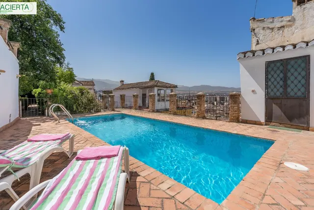 PRECIOSO CARMEN A LA VENTA