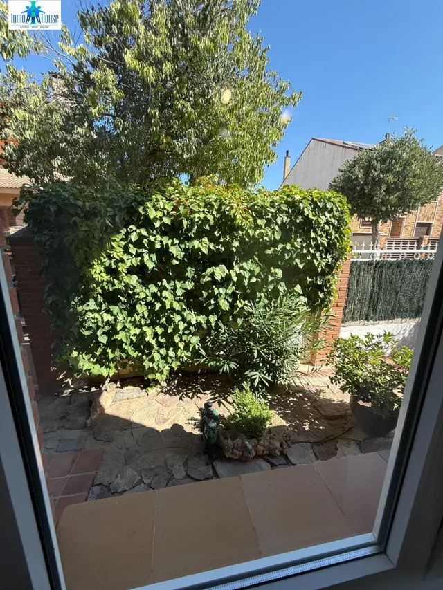 INMOHOUSE VENDE PAREADO — 39