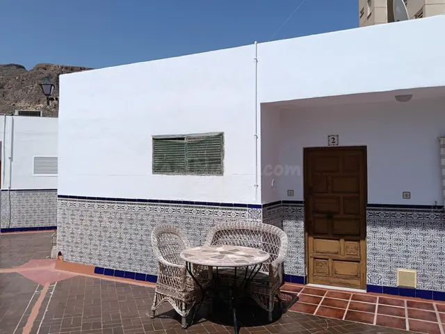 Apartamento en Aguadulce (Roquetas de Mar), alquilado. - foto 2