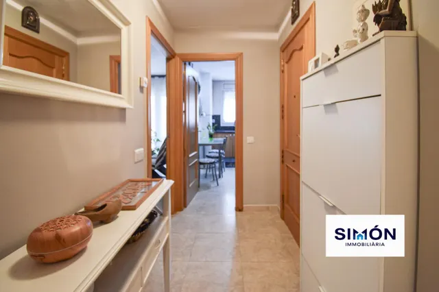 ¡FANTÁSTICA OPORTUNIDAD EN SANTPEDOR! Piso de 3 habitaciones dobles, con balcón y terraza. — 20