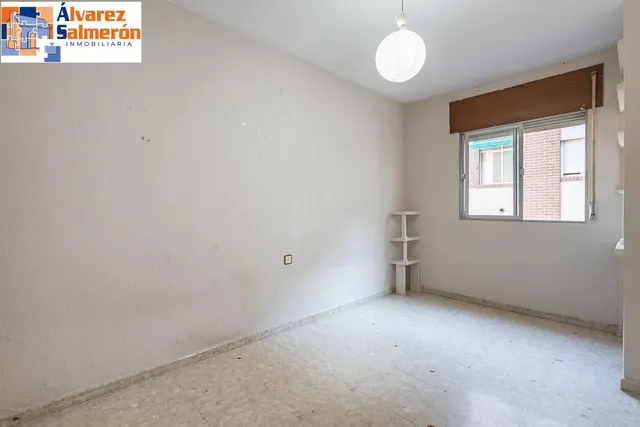 Espacio, luz y comodidad en una vivienda con grandes posibilidades en zona Alcampo — 15