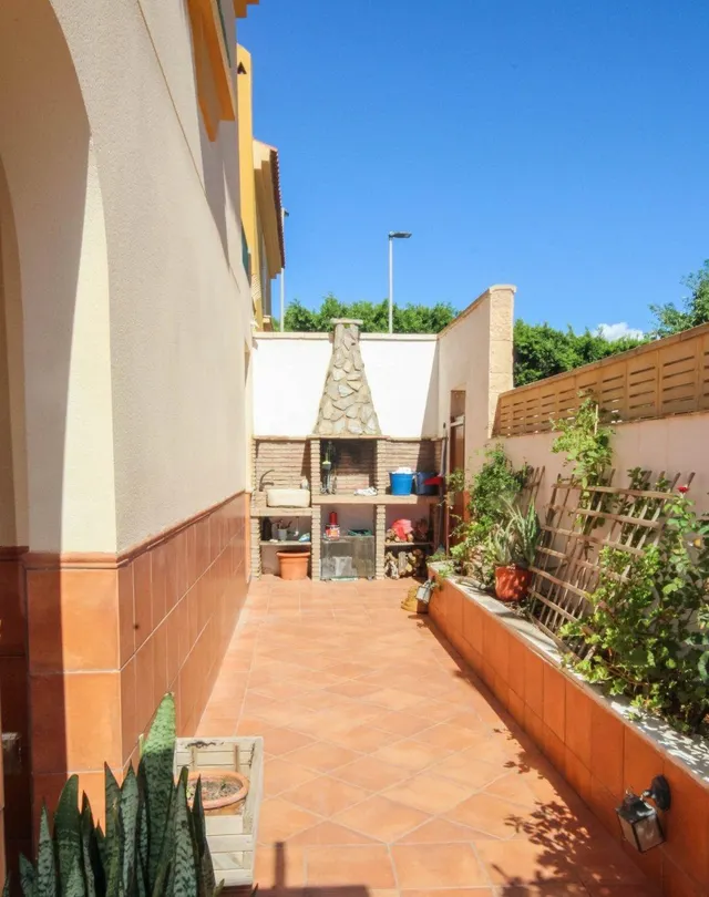 Espectacular Adosado en La Romanilla, Roquetas de Mar por €389,000 — 8