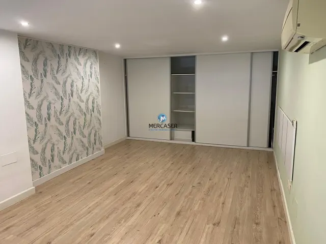 Loft/Apartamento en Calle Cerro del Murmullo. Madrid — 30