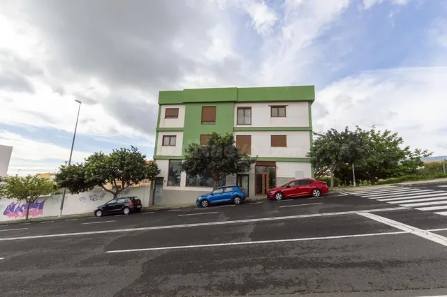 Local comercial en venta en La Gallega - foto 2