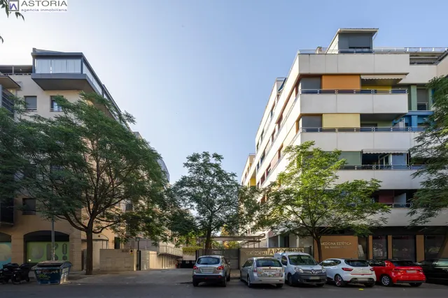 Apartamento tipo loft con garaje incluido y piscina en zona Parque Lagos — 27