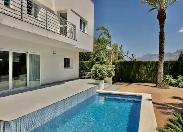 Casa en Ciutadella de Menorca con Derecho a Vuelo: Amplios E - foto 3