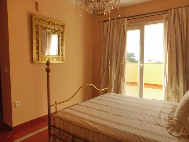 Villa de lujo junto a la playa y Puerto Marina — 12