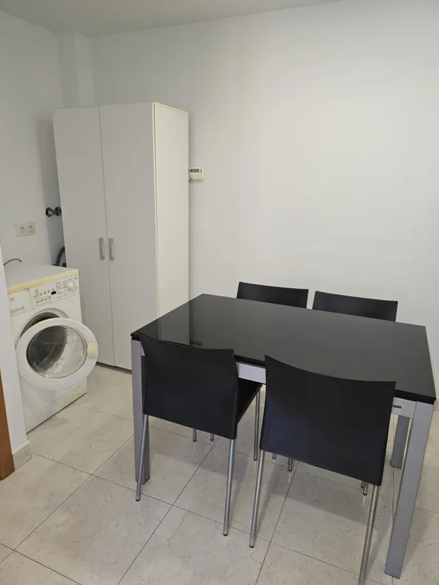 Piso impecable amueblado 4 hab — 18