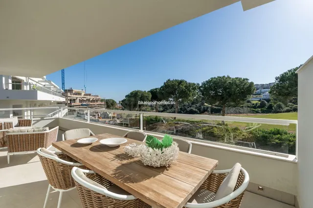 Venta de ático dúplex con tres dormitorios en Mijas Costa, M - foto 4