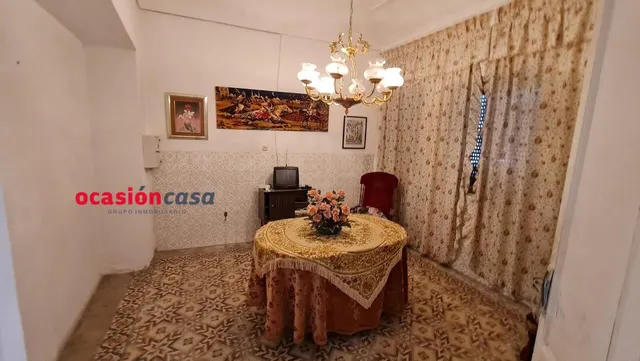 CASA CON PATIO A LA VENTA — 5