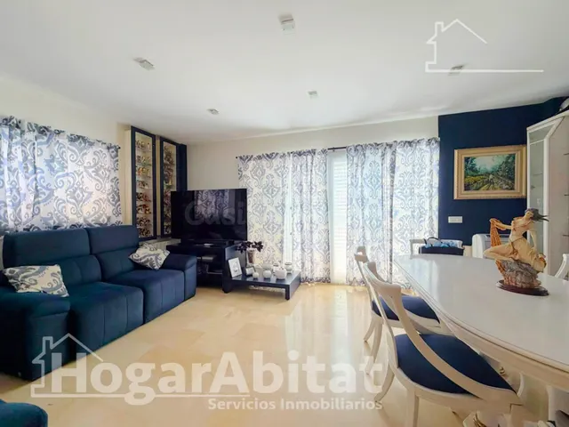 Privacidad y vida al aire libre en este exclusivo chalet con - foto 4