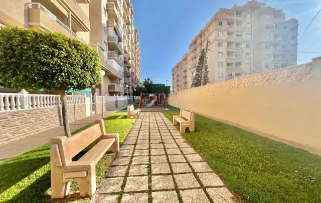 Apartamento totalmente reformado en urbanización con 2 piscinas, Aguas Nuevas, Torrevieja — 27