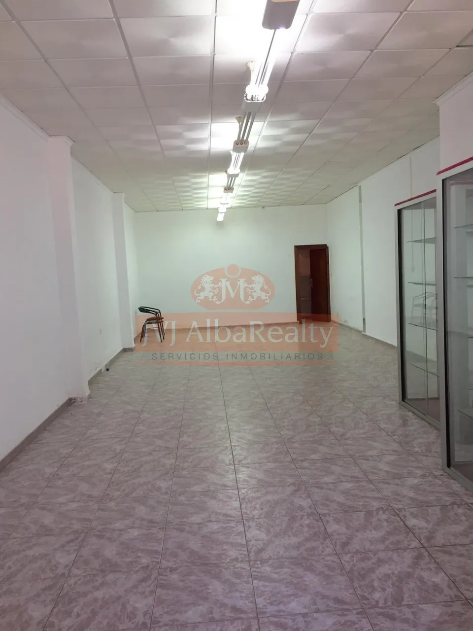 LOCAL EN VENTA O ALQUILER - ZONA HOSPITAL
