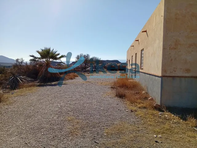 Venta de Casa en Tabernas, Almería - ¡Tu Oportunidad de Vivi - foto 2