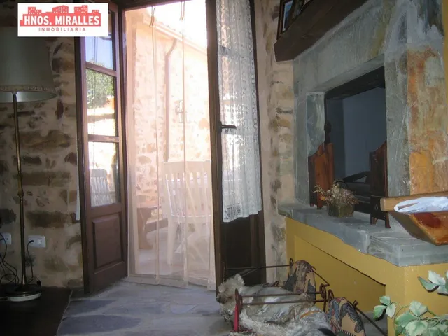 SE  VENDE CASA TIPICA MARAGATA INDEPENDIENTE EN EL CAMINO DE SANTIAGO — 12