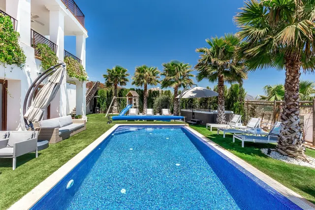 Chalet 5 habitaciones 528m² en venta - Costa del Sol - foto 4