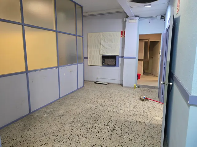 🏢 Local en Venta en Castellar del Vallès en el Centro !! — 8