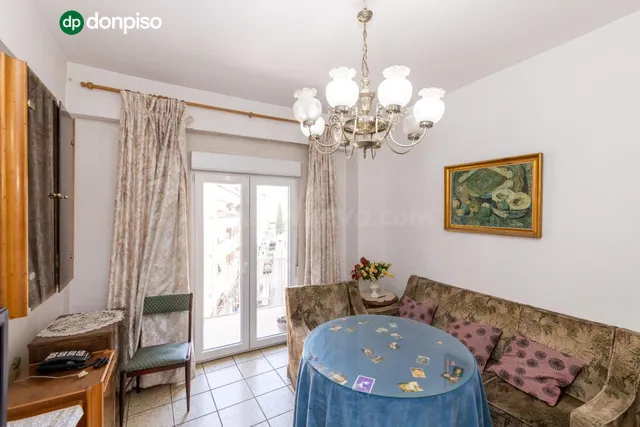 Piso para reformar junto a Plaza Einstein – 3 dormitorios y vistas despejadas — 3