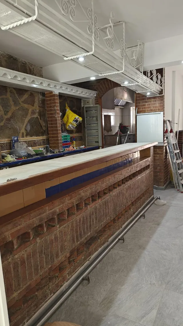 VENTA-LOCAL BAR- CON LICENCIA - CIUDAD DE LOS ANGELES-MADRID - — 31