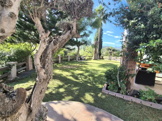 Chalet 4 habitaciones 238m² en venta - Marbella — 47
