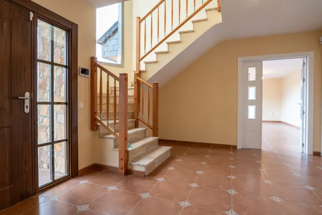 Casa con piscina y vistas a la montaña en Mas Borràs — 45