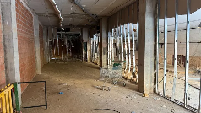 Disponible Local comercial en Plaza Xuquer - foto 4