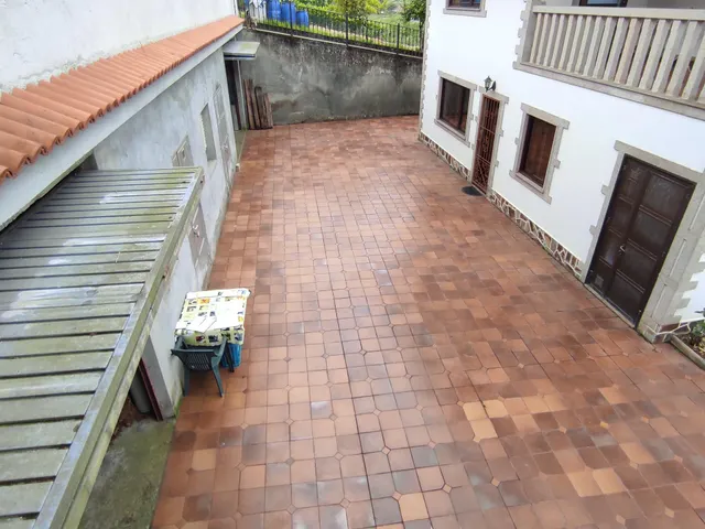 CASA EN VENTA CON AMPLIA FINCA — 17