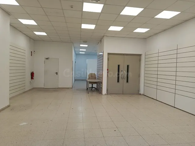 NAVE COMERCIAL — 3