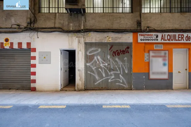 Local comercial en Camino de Ronda — 4
