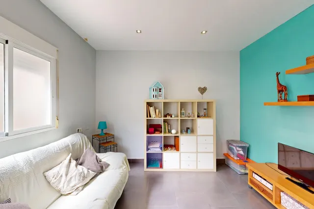 Luminosa Planta Baja con Gran Patio y Terraza en el Barrio de la Concepción — 48