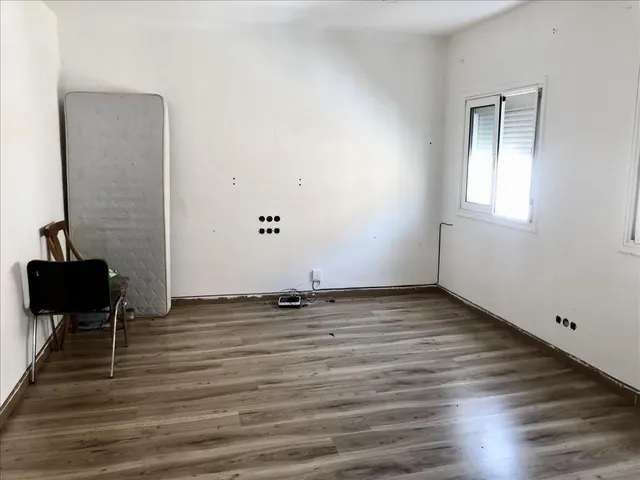 FANTÁSTICO PISO OKUPADO en Calle Cadi 10 de Barcelona (Barcelona). — 7
