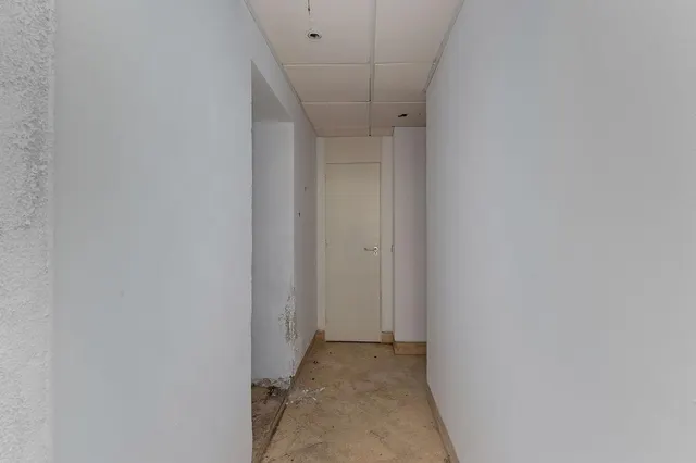 Local comercial 49m² en venta - Extremadura — 15