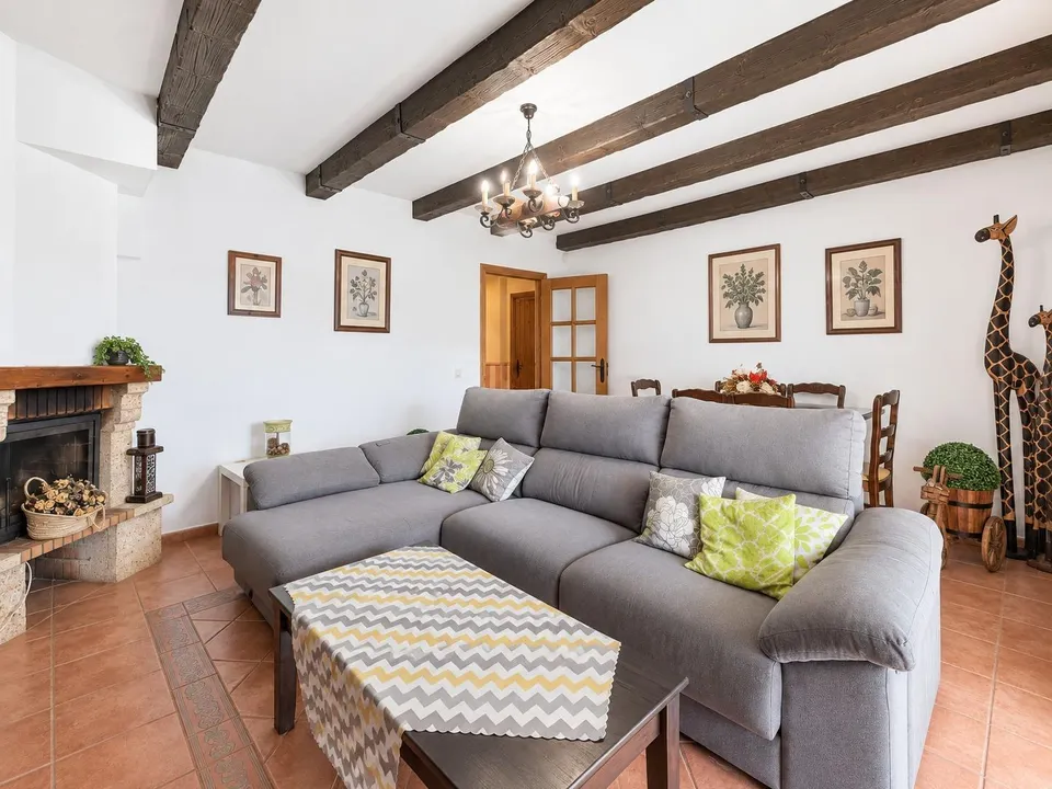 Espaciosa casa con patio privado, barbacoa y garaje: el hogar perfecto para tu familia