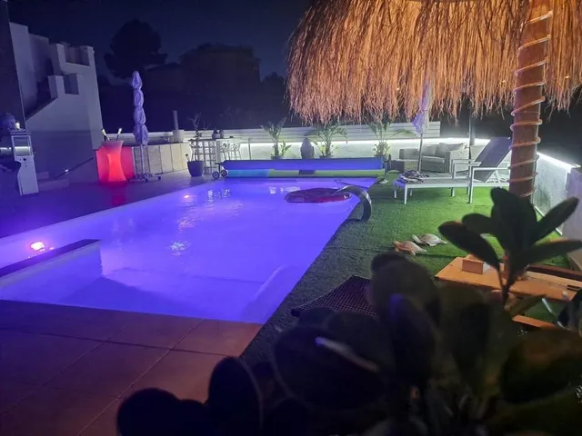 Hermosa villa con dos apartamentos separados y un estudo — 24