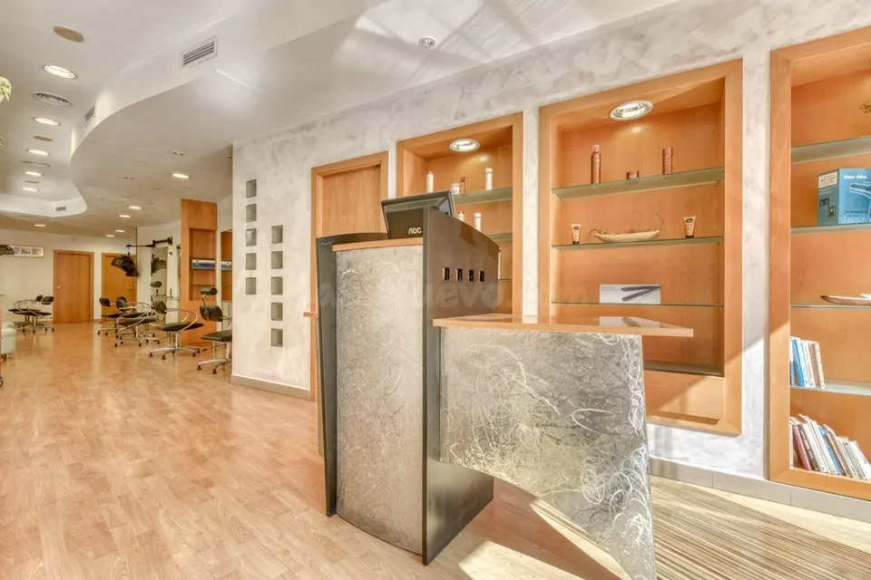 Local comercial 68m² en venta - L\'Eixample