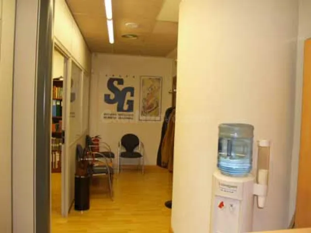 Alquiler de despacho con sala de reuniones en Pío XII - foto 5