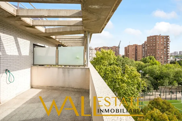 Precioso ático con terraza y vistas en Adelfas — 21