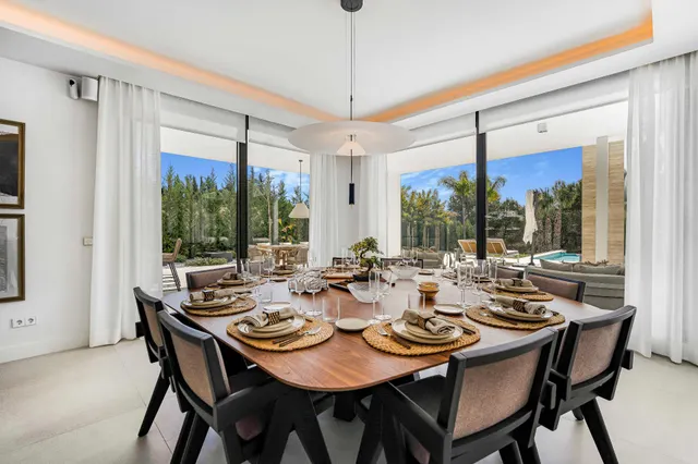 Contemporanea villa en Milla de Oro, Marbella — 11