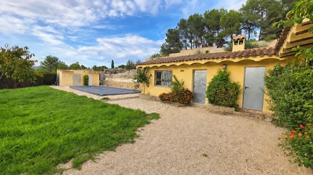 Chalet a la venta en Ontinyent — 5