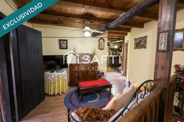 ¡Oportunidad única! Espectacular casa rural tradicional  con huerto de regadío y vistas a la montaña. — 12