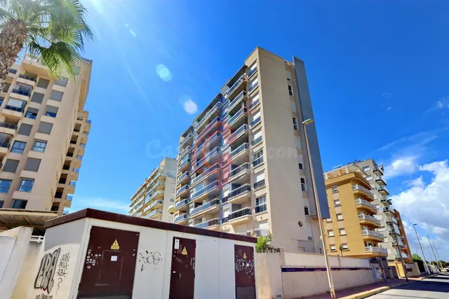 Tu apartamento junto al mar en Guardamar | Terraza, piscina, - foto 4
