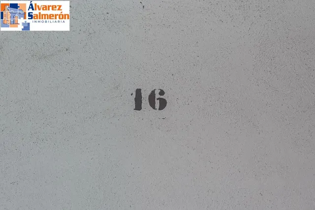 Piso con terraza en Albolote — 29