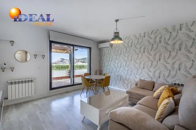 Piso con terraza en Albolote — 11